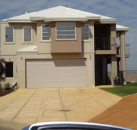 Acaciabnb - Whitsundays Accommodation