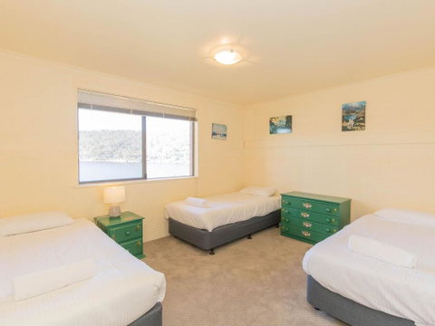Aranda 3 / 25 Townsend Street - Whitsundays Accommodation 2