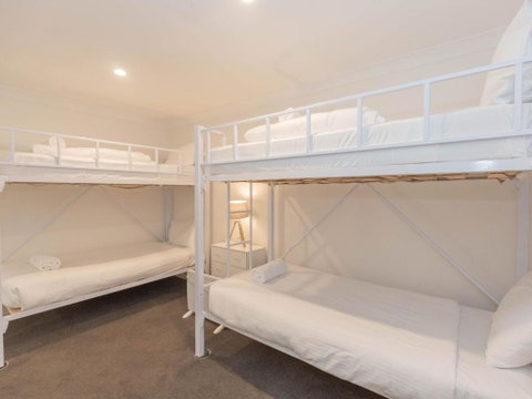 Bedrock 11 Twynam Street Jindabyne - Whitsundays Accommodation 2