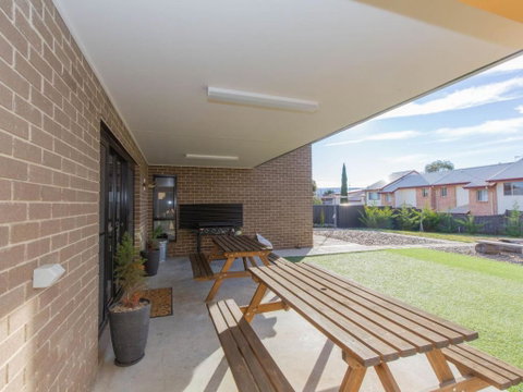 Bedrock 11 Twynam Street Jindabyne - Whitsundays Accommodation 6