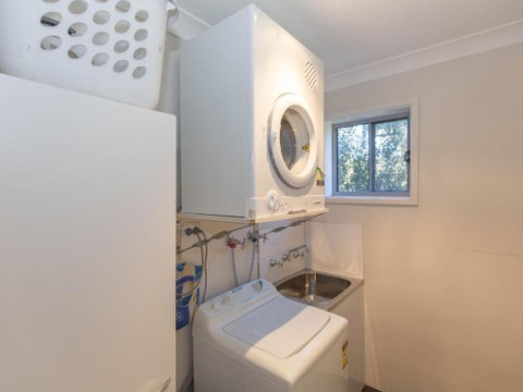 Aspect 2 / 8a Poly Cow Lane - Whitsundays Accommodation 1