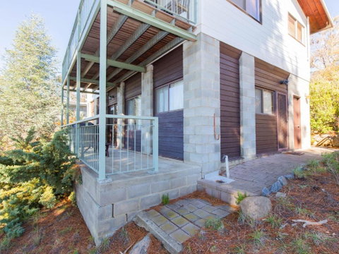 11 Townsend Street Jindabyne - Whitsundays Accommodation 1