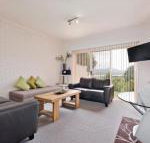 Beloka 2 / 10 Beloka Close Jindabyne - Whitsundays Accommodation