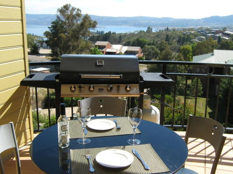 Dromaius 7 / 23 Nettin Circuit - Whitsundays Accommodation 3