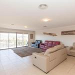 Eclipse 13 / 10 Nettin Circuit - Whitsundays Accommodation 0