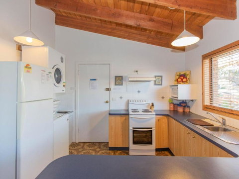 Koola 2 / 41 Townsend Street - Whitsundays Accommodation 4