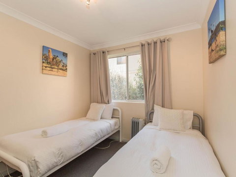 Lakeside 3 / 37 Cobbon Crescent - Whitsundays Accommodation 5