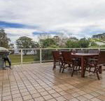 Castaways 36 Cromarty Road Beachfront house - Whitsundays Accommodation