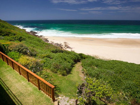 SeaCrest On Blueys Beach - Whitsundays Accommodation 2