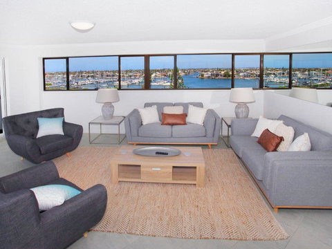 Parkyn Place 7 3 BDRM Oceanview Apt On Mooloolaba Spit - Whitsundays Accommodation 5
