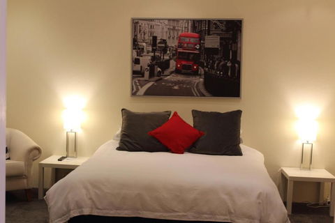 Gundaroo Manor Bed & Breakfast - Whitsundays Accommodation 6