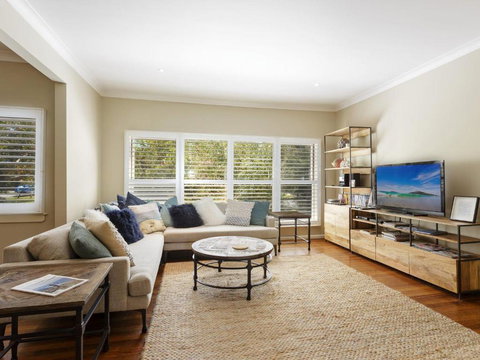 Pet Friendly Summer Cottage - Whitsundays Accommodation 4