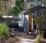 little beach house - Whitsundays Accommodation