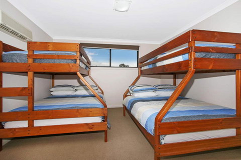 Cypress Townhouse 21 Mulwala - Whitsundays Accommodation 3