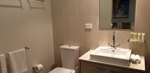 Pier Point 101 - Whitsundays Accommodation 0