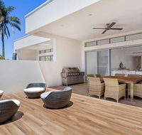 Soldiers Point Style  Sophistication - Whitsundays Accommodation