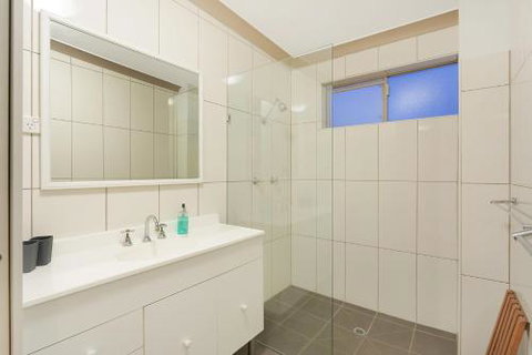 Apollo Unit 7 - Whitsundays Accommodation 2