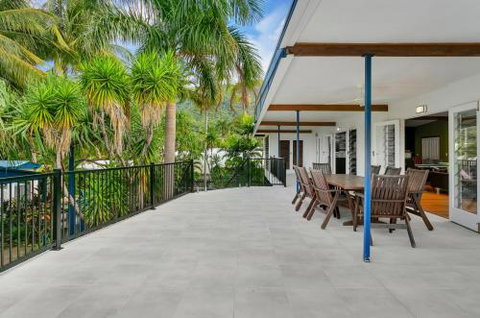 SANTORINIatPALM COVE - Whitsundays Accommodation 1