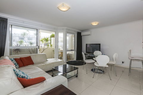 Cottesloe Cove Beach Apartment - Whitsundays Accommodation 2