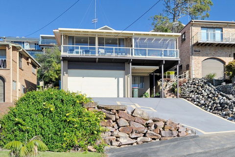 Soldiers Point Road 50 - Whitsundays Accommodation 0