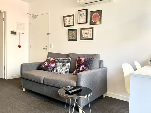 ReadySet Apartments On Little Collins - Whitsundays Accommodation 4