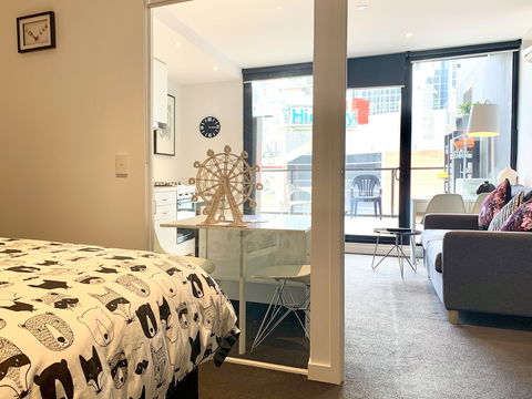 ReadySet Apartments On Little Collins - Whitsundays Accommodation 2