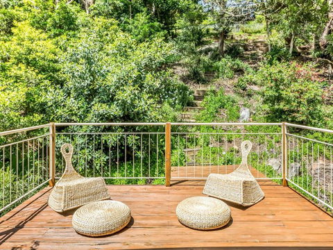 The Stanwell Beach Glass House Beach & Pool - Whitsundays Accommodation 1