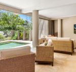 The Stanwell Beach Glass House beach  pool - Whitsundays Accommodation