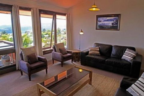 Bogong 2 - Whitsundays Accommodation 0