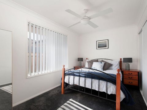The Fingie At Fingal Bay - Whitsundays Accommodation 4