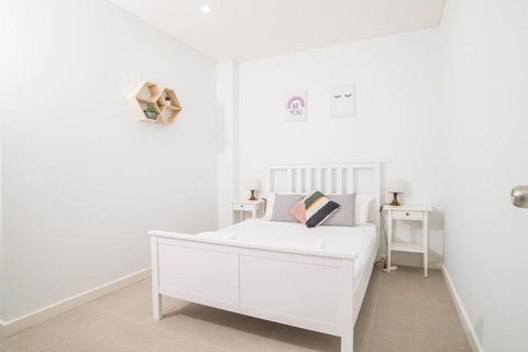 Contemporary Art 2beds Apt - Whitsundays Accommodation 3