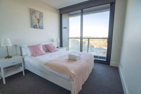 Luxury Skyrise 2bed2bath APT In Olympic Park - Whitsundays Accommodation 3