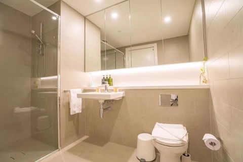 Luxury Skyrise 2bed2bath APT In Olympic Park - Whitsundays Accommodation 6