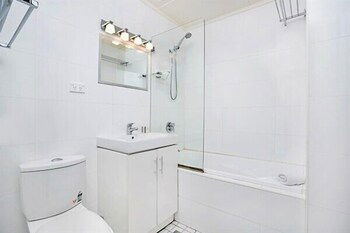 The Apartment Service CLIVE - Whitsundays Accommodation 6