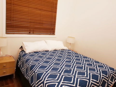 Darling Harbour Cozy 1 Bedroom Apartment - Whitsundays Accommodation 3