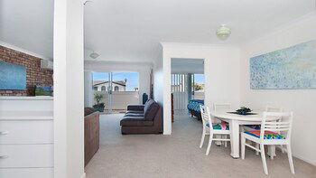 Lennoxville - Whitsundays Accommodation 3