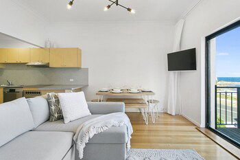 The Rooftop Bondi Beachfront - Whitsundays Accommodation 3