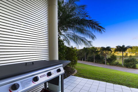 Daydream On The Greens - Whitsundays Accommodation 4