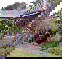 The Eaglehawk Country House Hotel Maldon - Whitsundays Accommodation