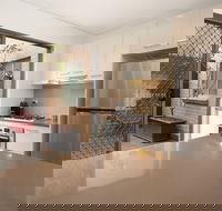 Surry Hills Haven - Whitsundays Accommodation