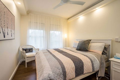 Urban Escape Parramatta - Whitsundays Accommodation 6