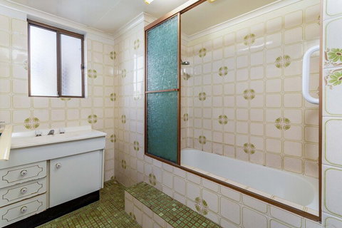 Great Location Close To Waterfront Shops Restaurants & Cafes. - Whitsundays Accommodation 7