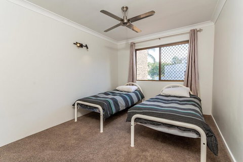 Great Location Close To Waterfront Shops Restaurants & Cafes. - Whitsundays Accommodation 4
