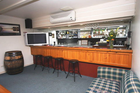 Econo Lodge Mt. Gambier City Central - Whitsundays Accommodation 1