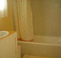 Coras Gypsum Cottage - Whitsundays Accommodation