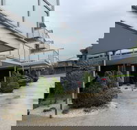 7 Falls Apartments - Whitsundays Accommodation