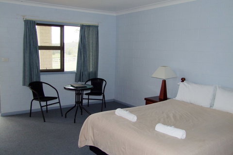 Oaks Ranch And Country Club - Whitsundays Accommodation 2