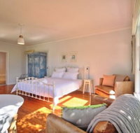 Dolphin Sands - Whitsundays Accommodation