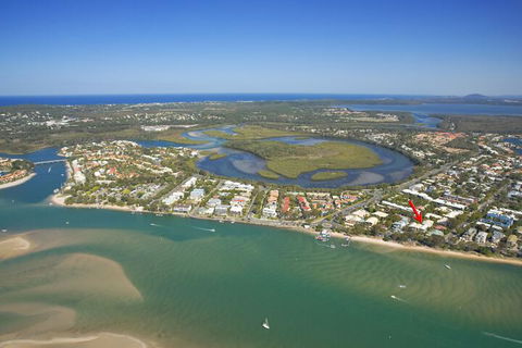 Noosa Outrigger Beach Resort - Whitsundays Accommodation 1