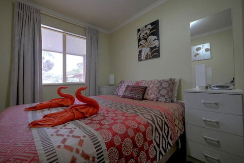 Ficifolia Lodge - Whitsundays Accommodation 7